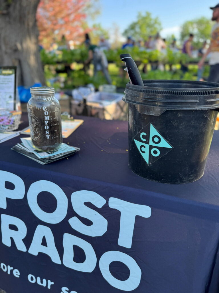 compost colorado bin on table
